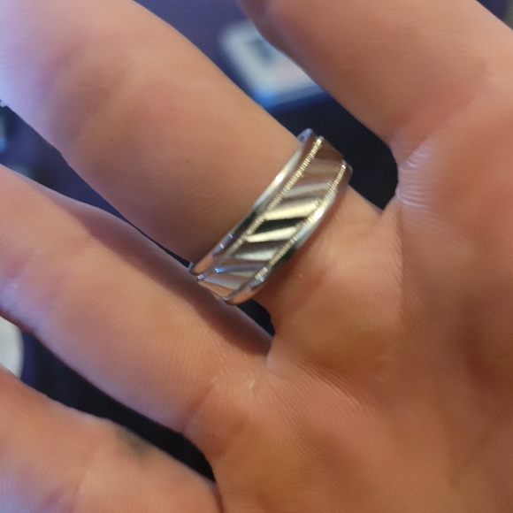 Silver jewelry, trinket box, and mirror - Picture 13 of 16